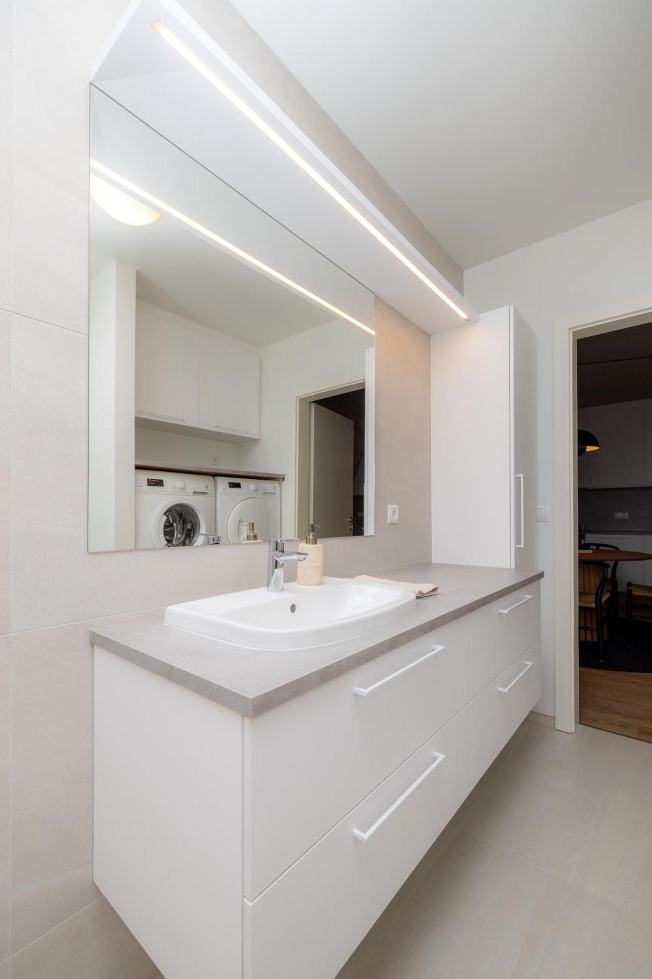 Modern Flat In Reykjavik, Ulfarsardalur Lejlighed Eksteriør billede